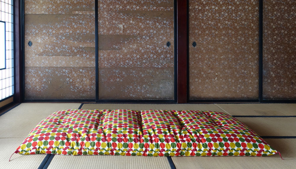 Japanese Futon Mattress, Artisan Handmade (Fabric: Polka Dot Red, Filling: Organic Cotton 100%)
