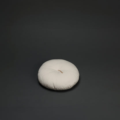 Diameter: 40 cm (15.7 in)