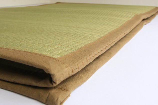 Rush Grass Tatami Mattress  - Tappuri - Reversible Mat