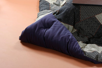 Futon Kotatsu Japonês, Cobertor Kotatsu, Artesanal (Tamanho: 80,7"x 80,7" 205 x 205cm , Tecido: Estampa Padrão Sashiko Zanmai Enchimento: Algodão Orgânico)