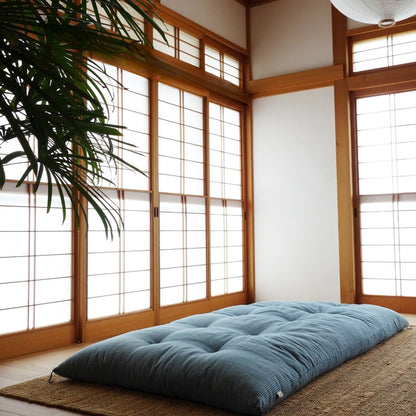 Colchão de Futon Japonês, Artesanal (Tecido: Algodão tingido com ervas, Enchimento: Algodão Orgânico 100%,) Listra Índigo