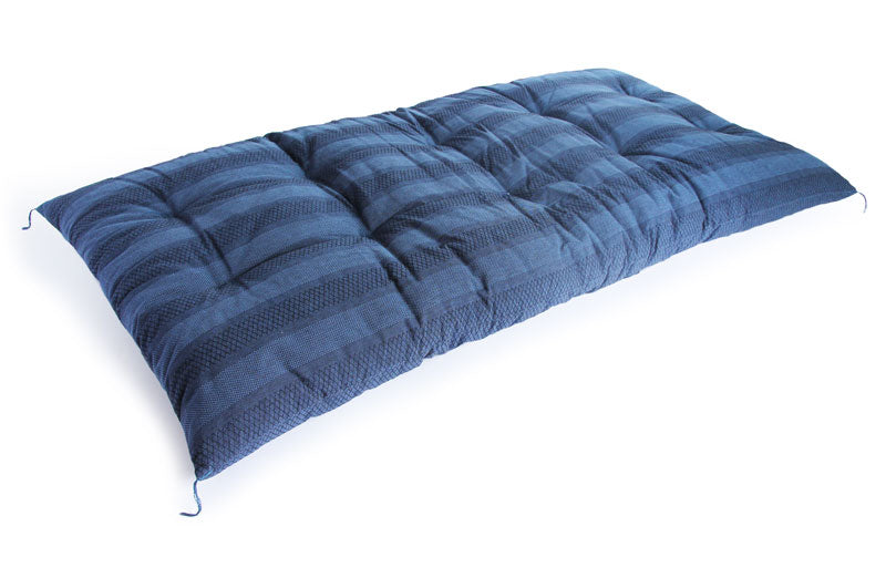 Colchão de Futon Japonês, Artesanal (Tecido: Enshu Weave Enchimento: Algodão Orgânico 100%,) AZUL MESCLADO