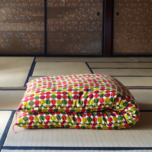 Colchão Futon Japonês, Artesanal (Tecido: Poá Vermelho, Recheio: Algodão Orgânico 100%)