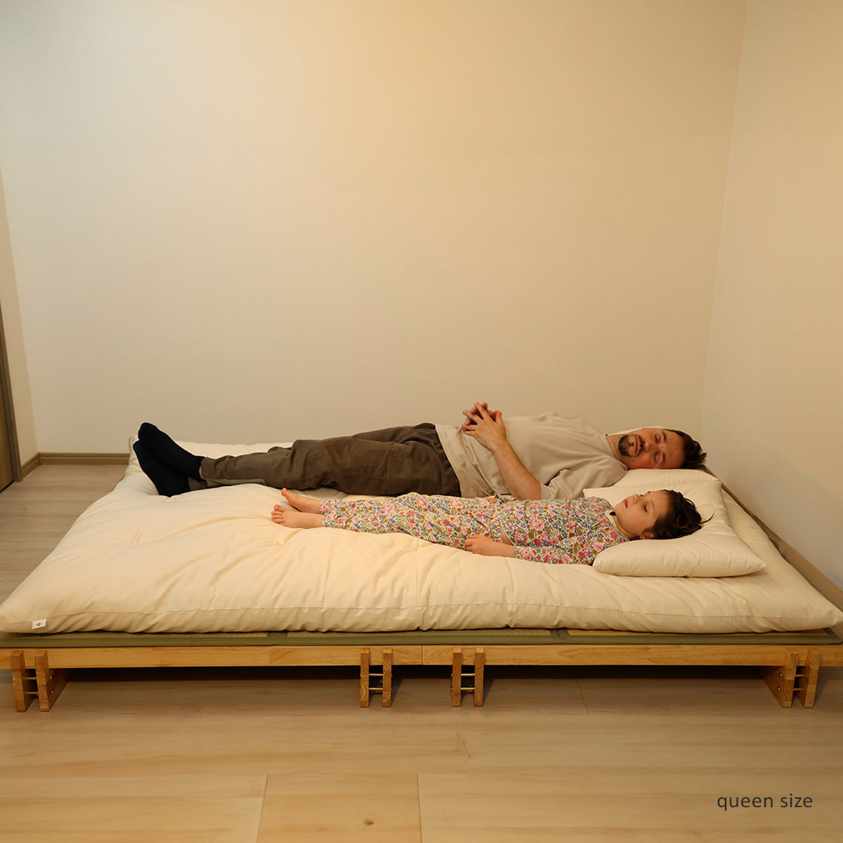 Conjunto Inicial de Futon - 4 itens no tamanho Solteiro - Um Colchão Orgânico, Um Tatame Dobrável, Duas Capas Orgânicas para Futon