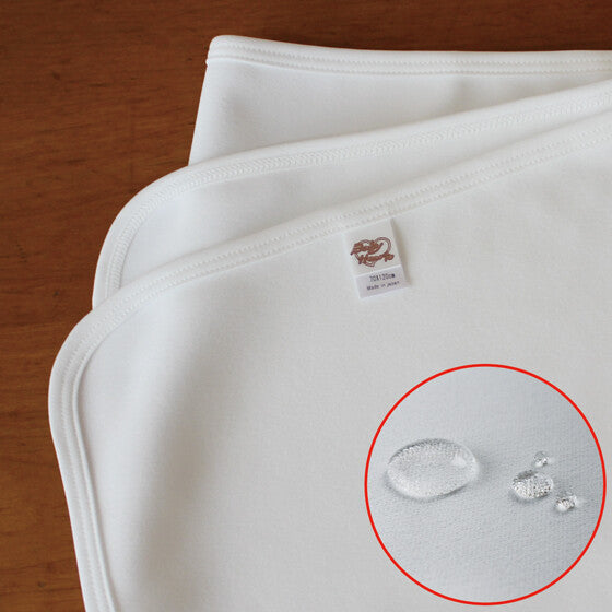 Lençol Impermeável Baby Hearts – Protetor de Futon para Todas as Idades, de Bebê a Adulto